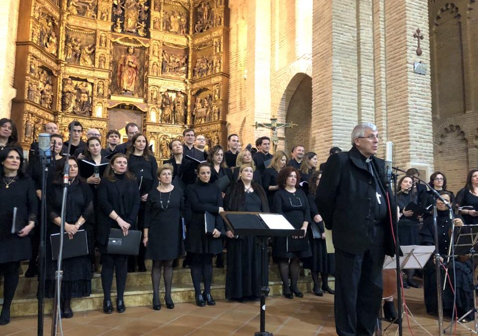 Don Braulio preside el concierto del 25 aniversario del Belén de la Hermandad