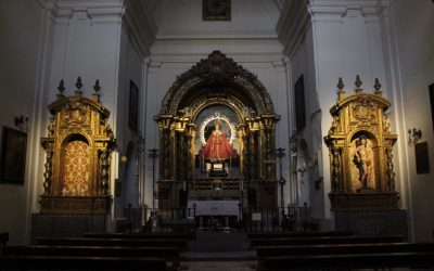 Nueva iluminación en los retablos laterales de la Ermita
