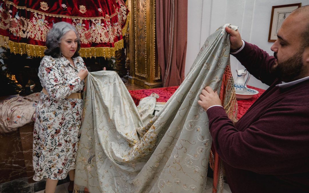 Dos colchas isabelinas para el nuevo manto de la Virgen de la Estrella